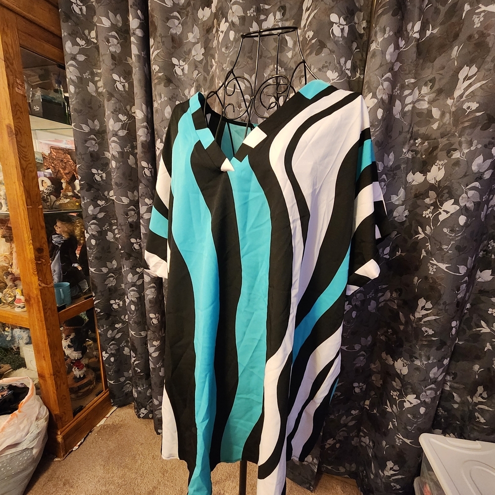 SHEIN Black White Oversized Boxy Tunic Blouse